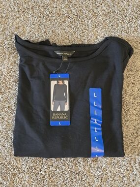 Banana Republic Black Long-Sleeve Crew Top